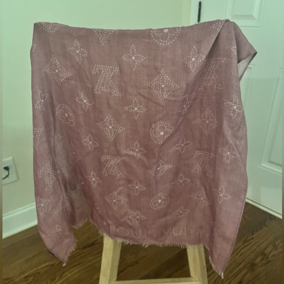 Authentic Pink Louis Vuitton Scarf - Picture 3 of 6